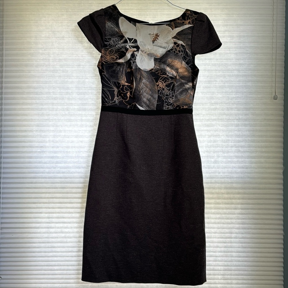 Gorgeous Tahari Dress